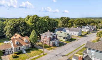 31 Wiley St, Bangor, ME 04401
