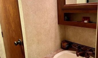 8785 NW Glenwood Rd, Amity, MO 64422