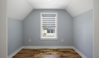 295 Coolidge Ave, Bayville, NJ 08721