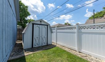 11538 S Leamington Ave, Alsip, IL 60803