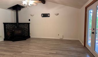 200 Watts Ln, Big Sandy, TN 38221