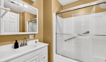 520 E 2nd St, Adrian, MO 64720