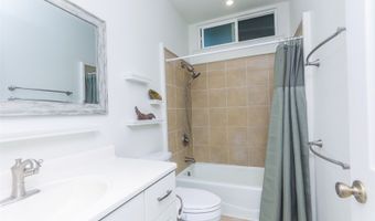 637 Manu Oo St A, Kailua, HI 96734