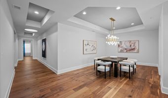 8121 RIVER Rd 423, Bethesda, MD 20817