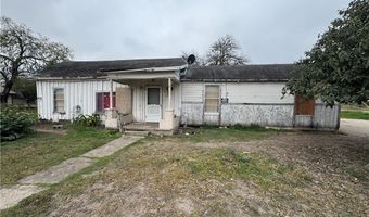 1905 S Reynolds St, Alice, TX 78332