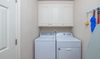 160 Apple Blossom Dr, Brandon, MS 39047