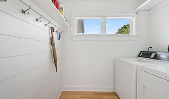 50 Beach View Dr, Stamford, CT 06902