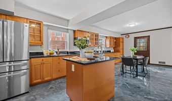 6301 PONTIAC St, Berwyn Heights, MD 20740