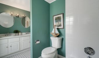 1615 S Kaspar Ave, Arlington Heights, IL 60005