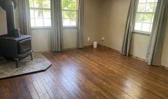 16090 Farm Road 2130, Aurora, MO 65605