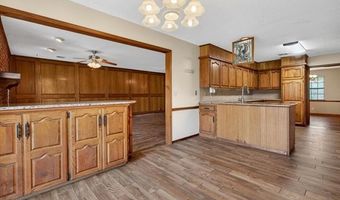 5908 Whitney Ln, Bartlesville, OK 74006
