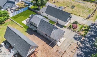 375 E Barnegat Ave, Bayville, NJ 08721