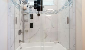 2726 Kaupakalua Rd Unit B, Haiku, HI 96708