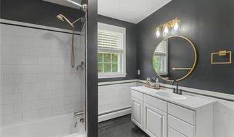 15 Bestwick Trl, Coventry, RI 02816