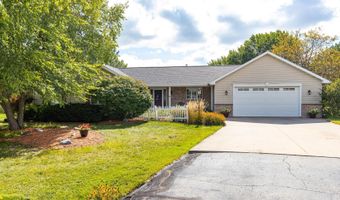 W2567 RIDGEBROOK Court, Appleton, WI 54915