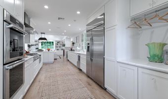 2051 Mendocino Ln, Altadena, CA 91001