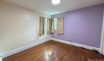 1327 Dresden Dr W, Charlotte, NC 28205