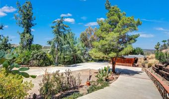 1026 Arnold Way, Alpine, CA 91901