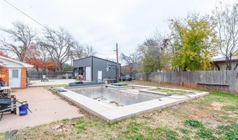 1909 River Oaks Rd, Abilene, TX 79605