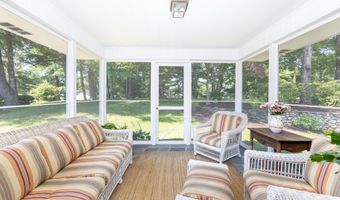 83 Peach Tree Ln, Bristol, CT 06010