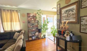 20 Danielwood Dr, Albany, NY 12211