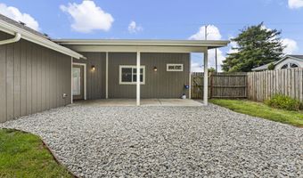 732 3RD St, Brookings, OR 97415