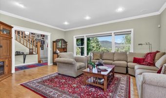 39 E Valley View Rd, Ashland, OR 97520