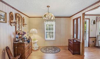 302 Butter Rd, Bonneau, SC 29431