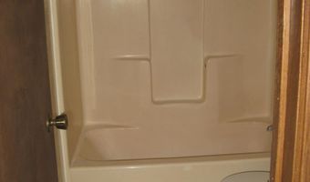 1009 NE 7th St C, Andrews, TX 79714