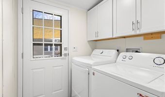 1 O'hare Ct, Coventry, RI 02816