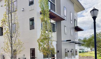 138 Clear Creek Dr, Ashland, OR 97520