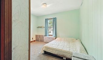 138 Suffield St, Agawam, MA 01001