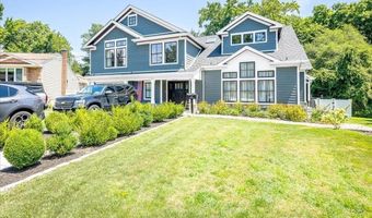 34 Piper Dr, Albertson, NY 11507