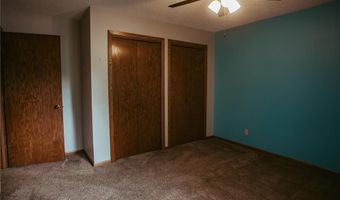 610 25th St SW, Austin, MN 55912