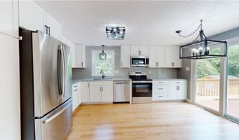 112 Cranberry Ridge Rd, Glocester, RI 02857