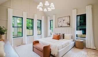 1807 Arnold Dr, Charlotte, NC 28205