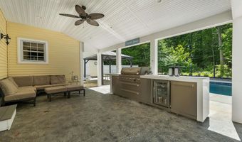 38 Bow Center Rd, Bow, NH 03304
