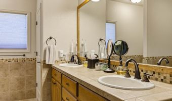 4440 E 18th St, Casper, WY 82609