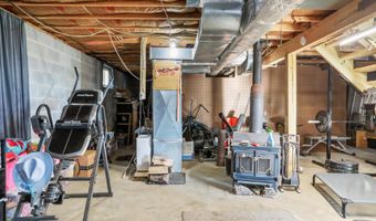 1251 DELRAY Rd, Augusta, WV 26704