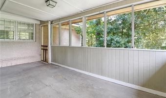 6735 Marlborough Cir S, Atlanta, GA 30349