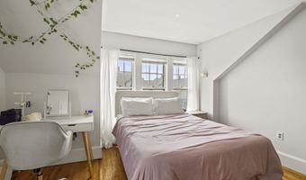 36 Vernon St, Auburn, ME 04210