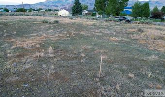 120 Redbird Ln, Challis, ID 83226