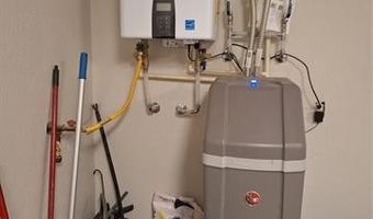 830 Magnolia Dr, Ada, OK 74820