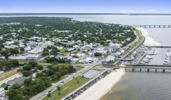 124 Court Unit # 302 St, Bay St. Louis, MS 39520