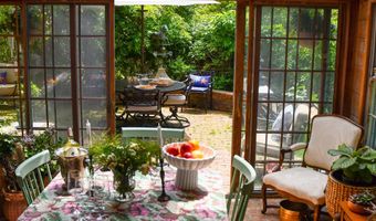 13 Hampton Ln, Amagansett, NY 11930