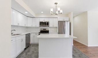 41 Madison Ave, Amityville, NY 11701