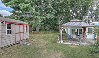61 Reservoir Ave, Johnston, RI 02919