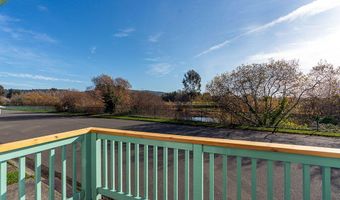 2084 Mustang Ln, Arcata, CA 95521