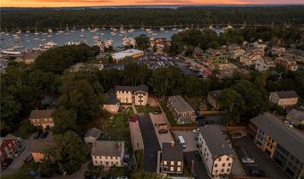 32 Exchange St 203, East Greenwich, RI 02818