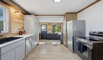 410 18th St, Bedford, IN 47421